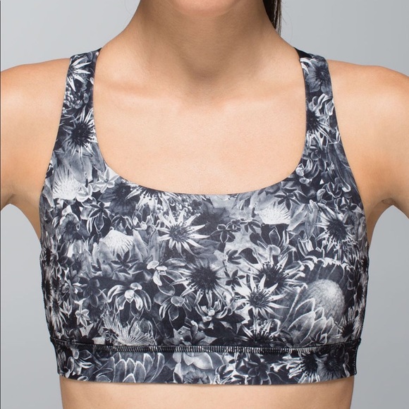 lululemon athletica Other - Lululemon Energy Bra - Size 10